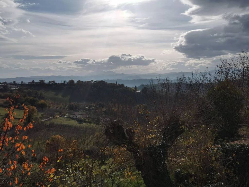 Villa a Montegiorgio in Piazza S.N.C. - Foto 5