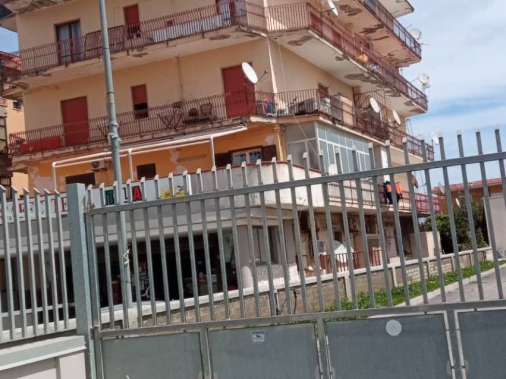 Appartamento a Castel volturno in Via Veneto, 4 - Foto 2