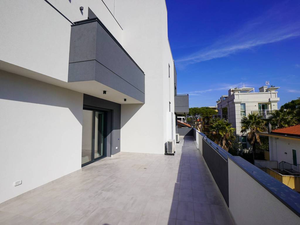 Appartamento a Riccione in Viale Giuseppe Mazzini - Foto 3