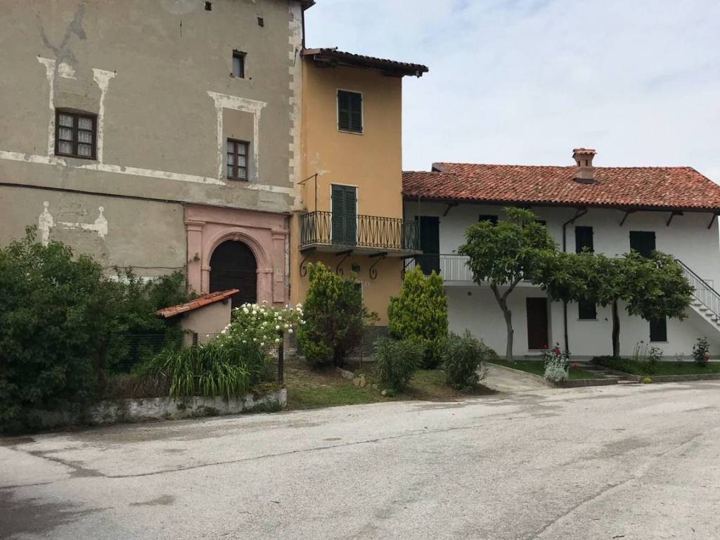 Appartamento a Cigliè in Piazza Castello, 9 - Foto 3
