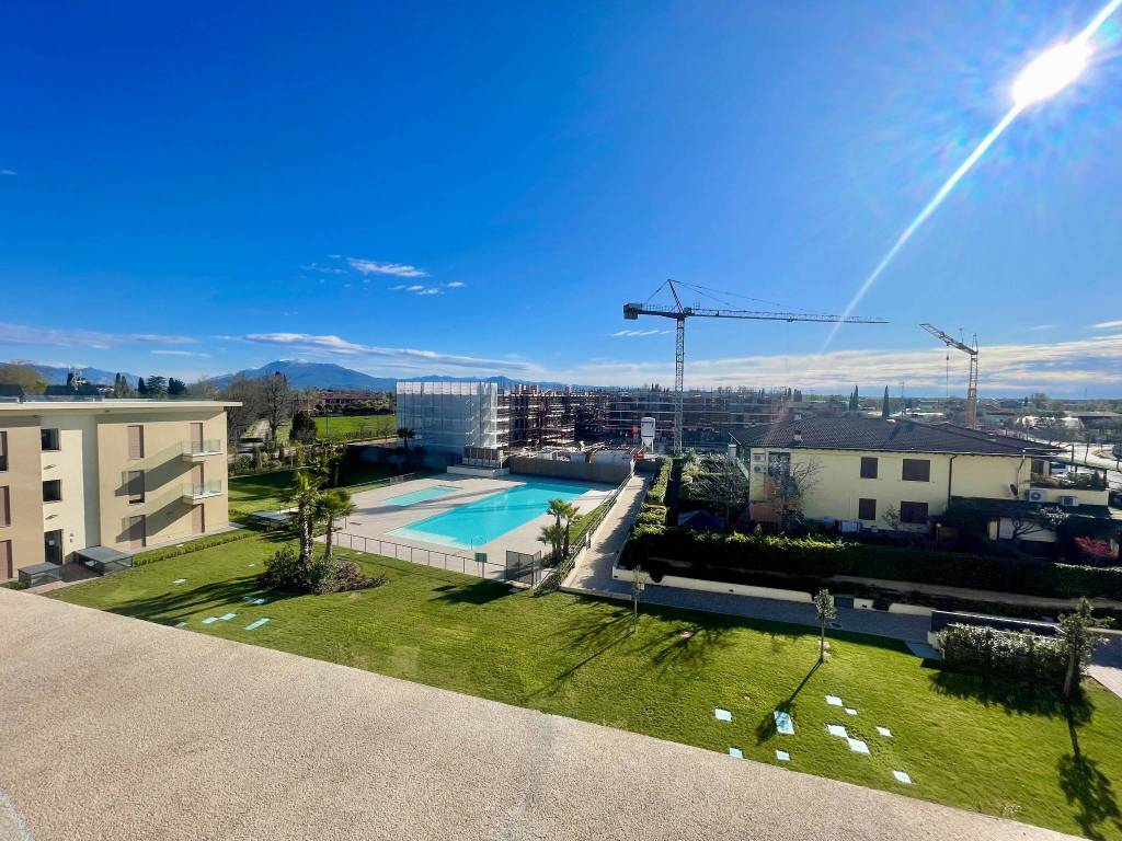 Attico / mansarda a Desenzano del garda in Via Commissario Palatucci, 2/c - Foto 5