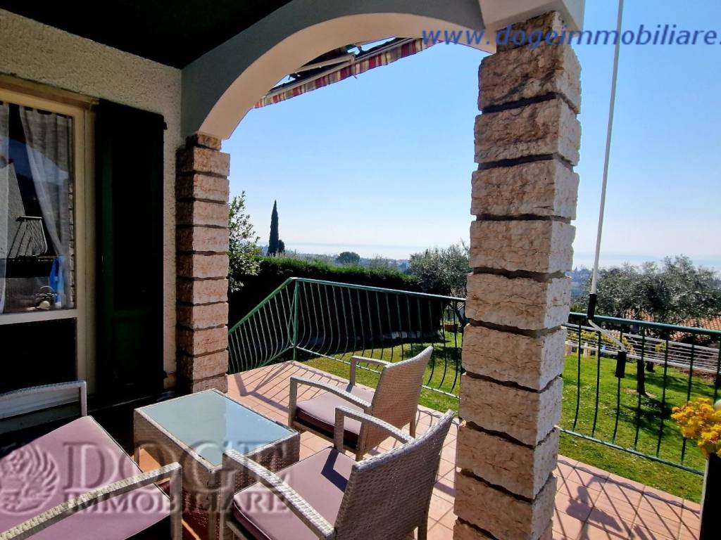 Villa a Bardolino in strada Val di Gazo - Foto 4