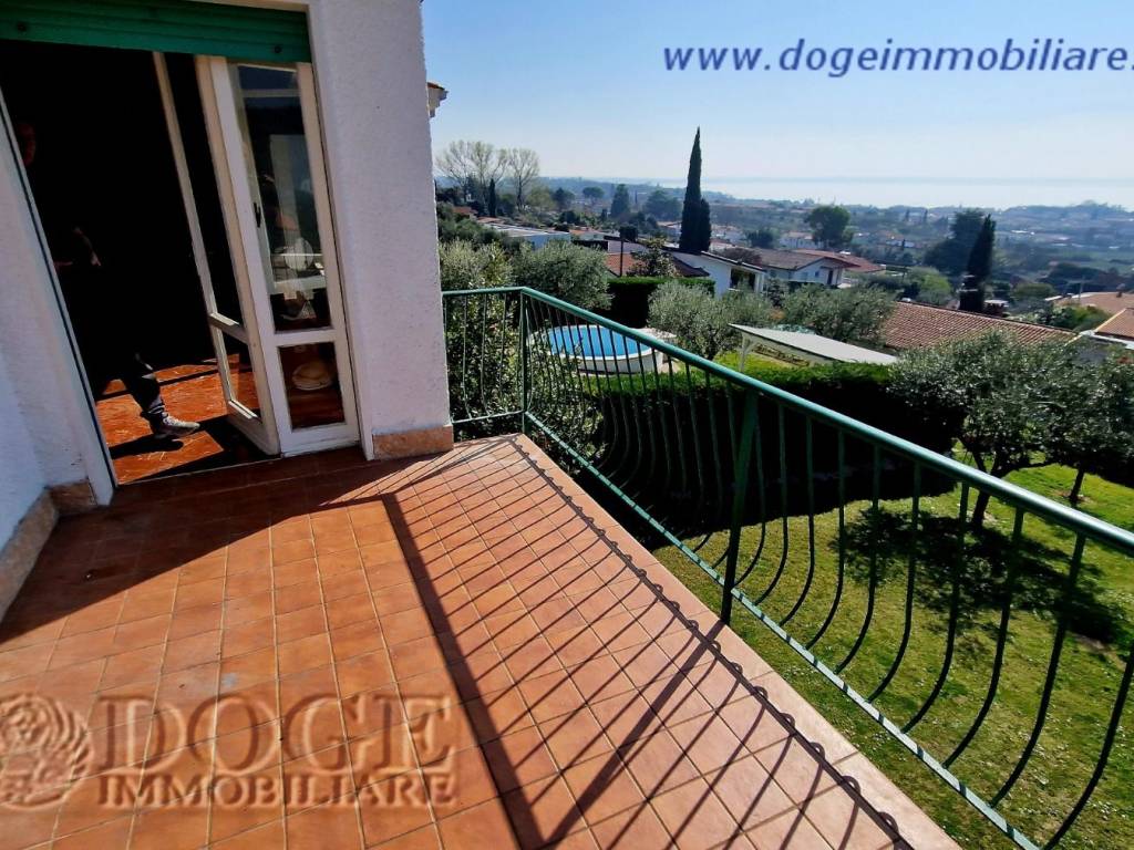 Villa a Bardolino in strada Val di Gazo - Foto 5