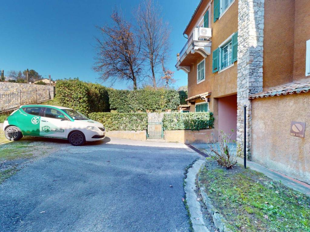 Appartamento a Garlenda in Via del Golf 153 - Foto 4