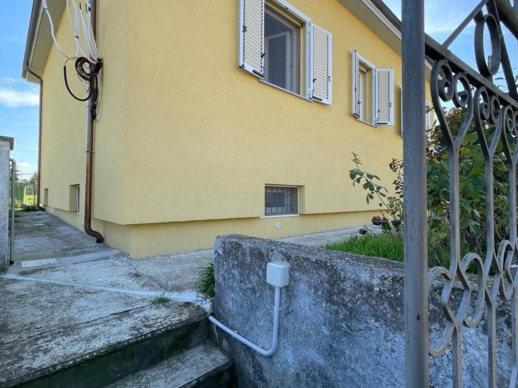 Villa a Rive in Via Bernardino Rattazzi, 5 - Foto 2