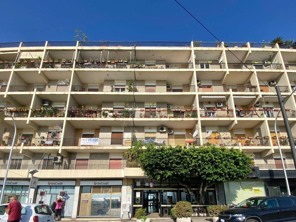 Appartamento a Messina in Viale della Libertà - Foto 2