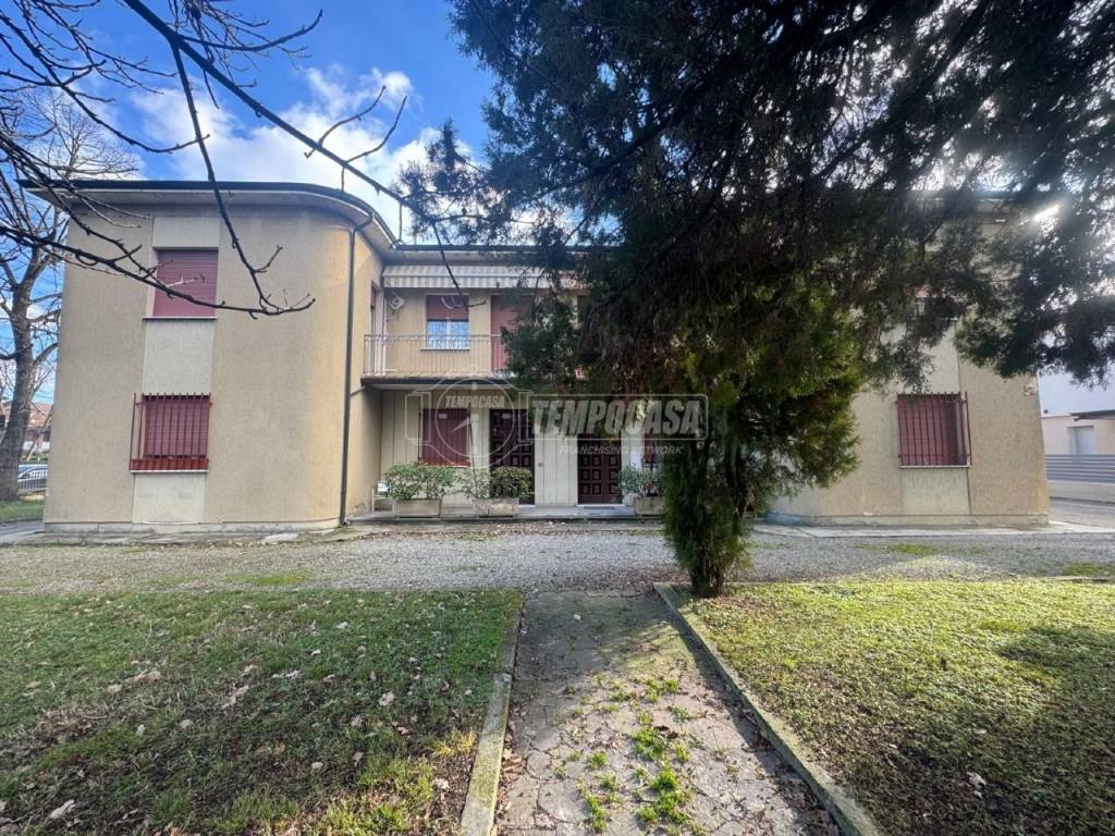 Casa indipendente a San martino in rio in Via Carpi 20 - Foto 2