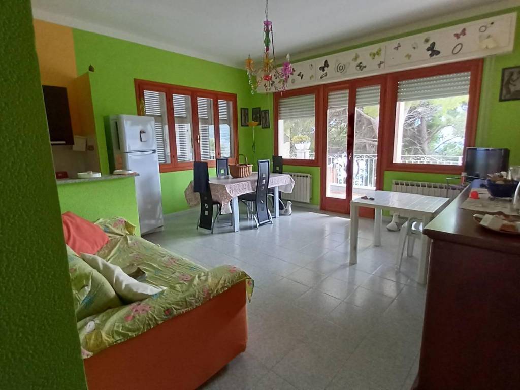 Appartamento a Andora in Strada della Pineta - Foto 2