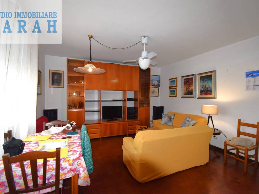 Appartamento a Viareggio in VIA LEONARDO DA VINCI, 190 - Foto 2