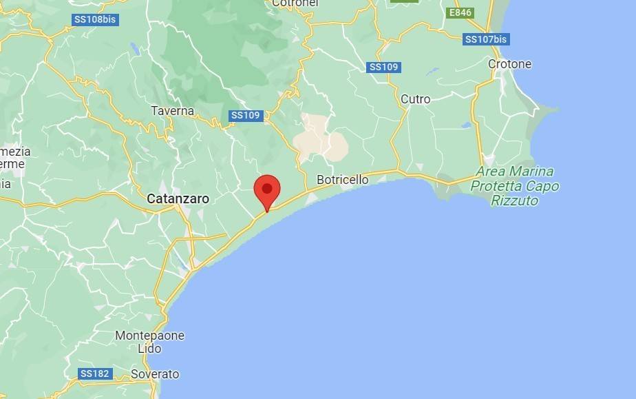 Immobile a Sellia marina in Località don Perri s.s. 106 km 198 - Foto 4