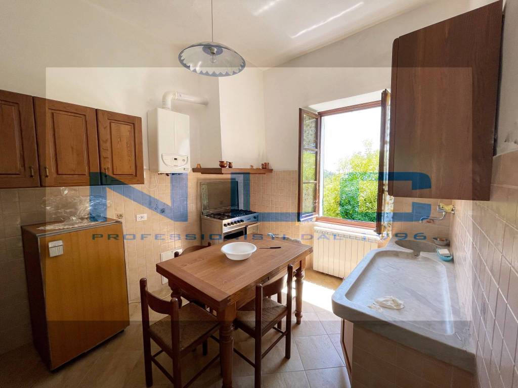 Appartamento a Carro in Piazza Cerro - Foto 3