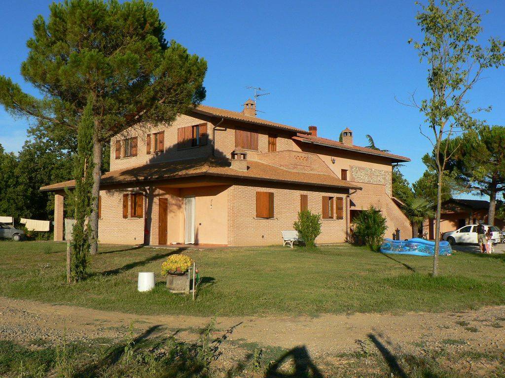 Rustico / casale a Castiglione del lago in Via della Torre - Foto 2