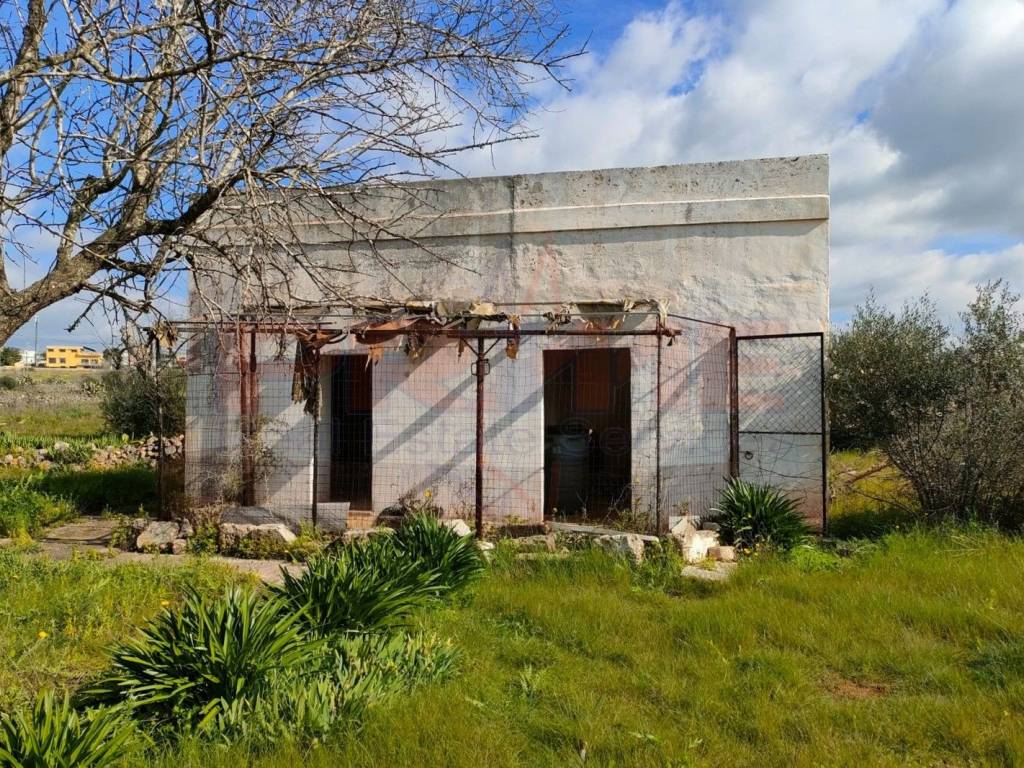 Villa a Parabita in Strada Vicinale Vecchia Collepasso Matino - Foto 4