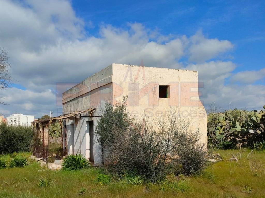Villa a Parabita in Strada Vicinale Vecchia Collepasso Matino - Foto 5