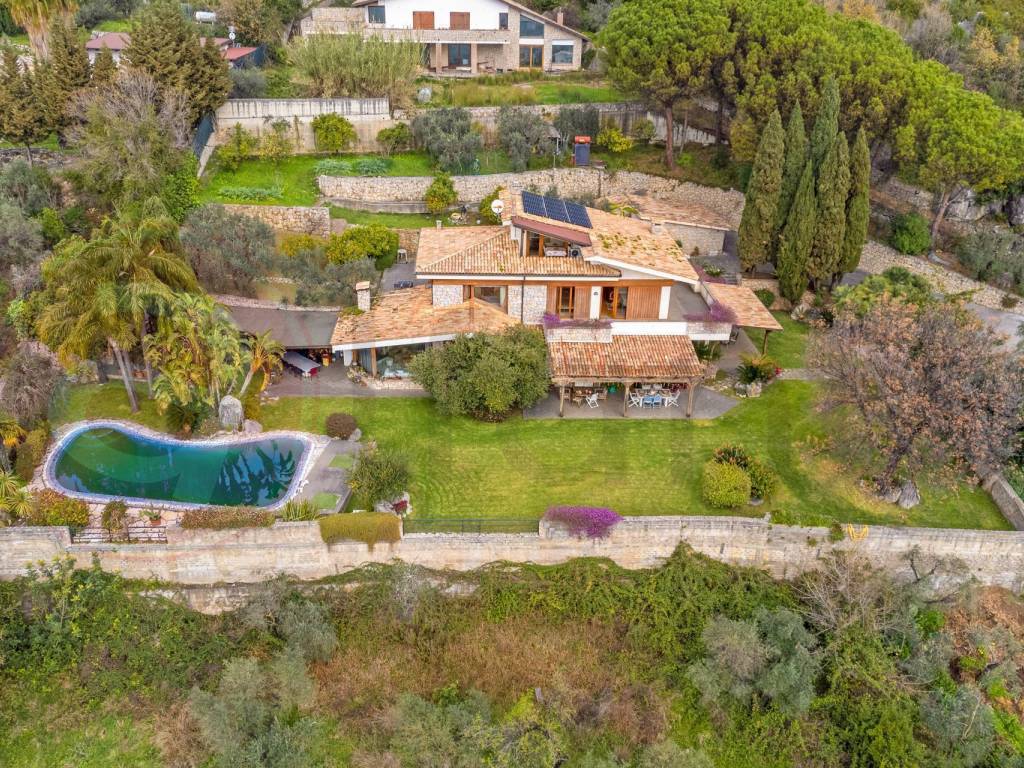 Villa a Formia in Via degli Archi I Traversa - Foto 4