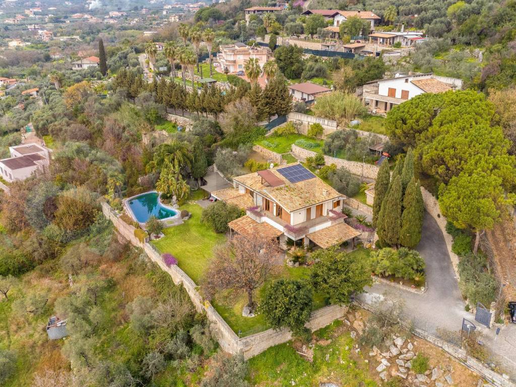 Villa a Formia in Via degli Archi I Traversa - Foto 5