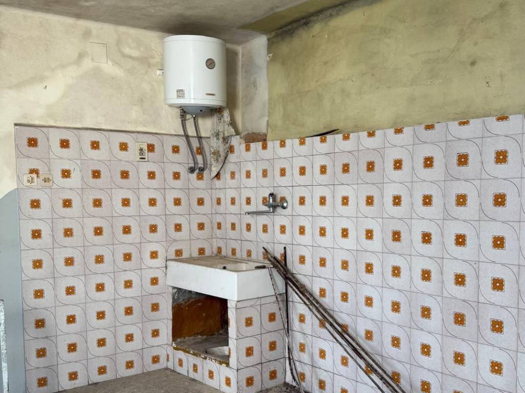 Casa indipendente a Acquaviva delle fonti in Via Arco Vitangelo Luciani - Foto 4