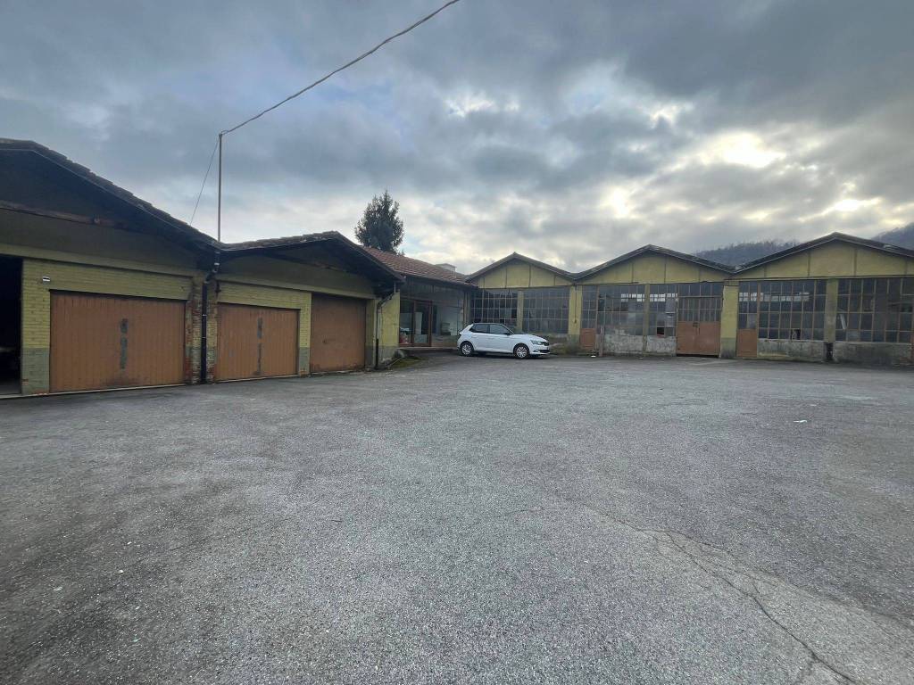 Palazzo / stabile a Biella in Via Santuario di Oropa, 265 - Foto 3