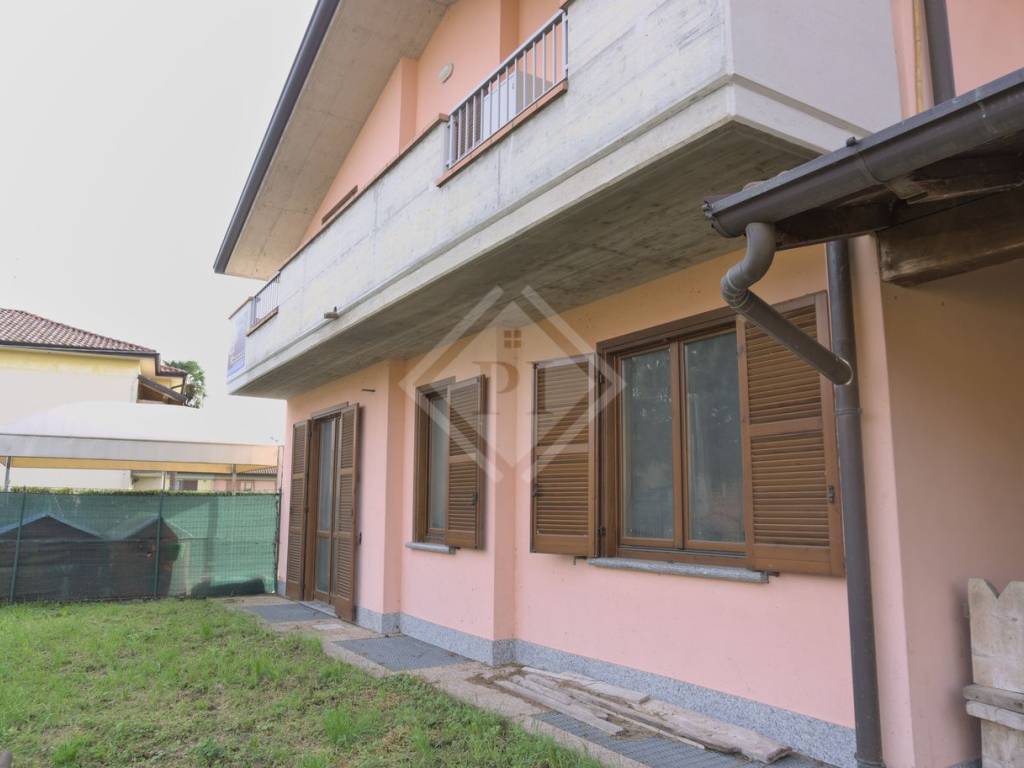 Villa a Biandronno in Via Trieste - Foto 4