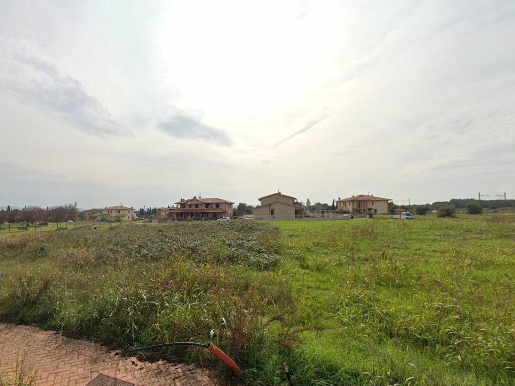 Terreno a Castiglione del lago in Via Roma, 152 - Foto 4