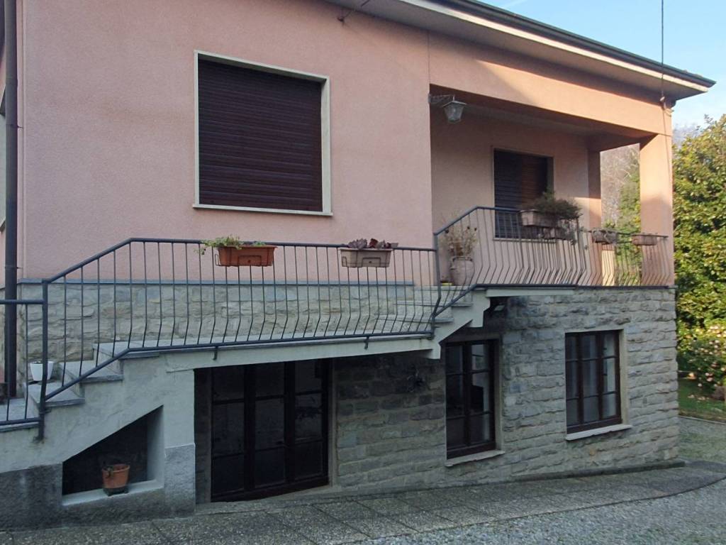 Villa a Cantù in Via Dalmazia, 6 - Foto 2