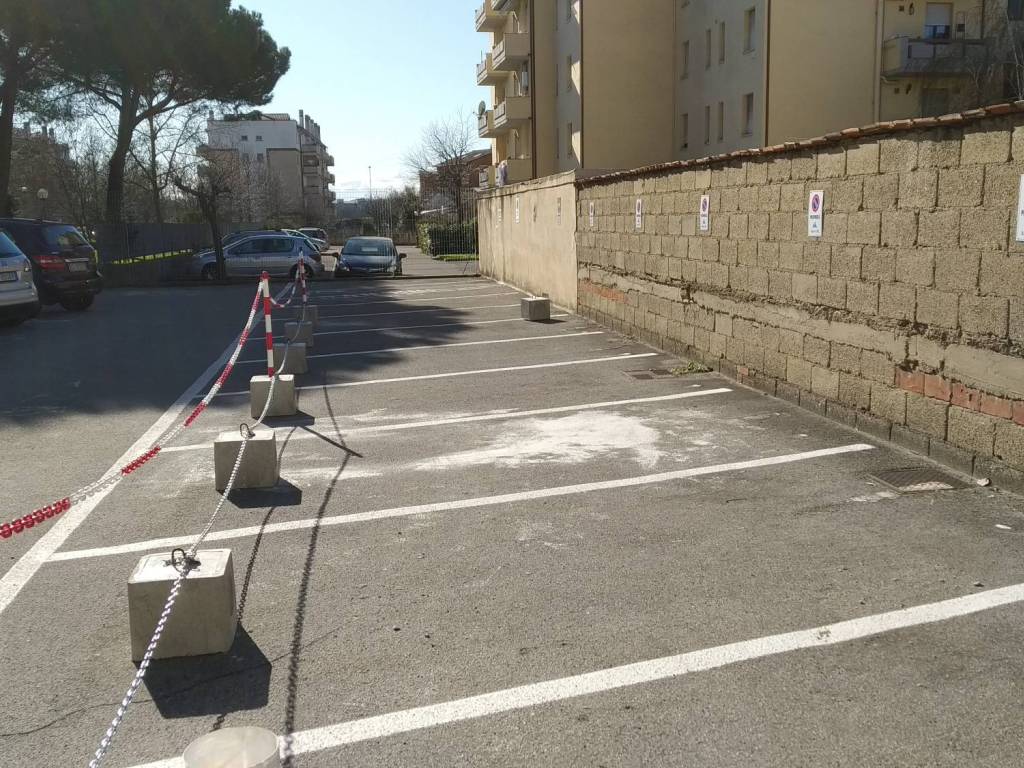 Box / garage a Prato in Via Adriano Zarini, 352 - Foto 2