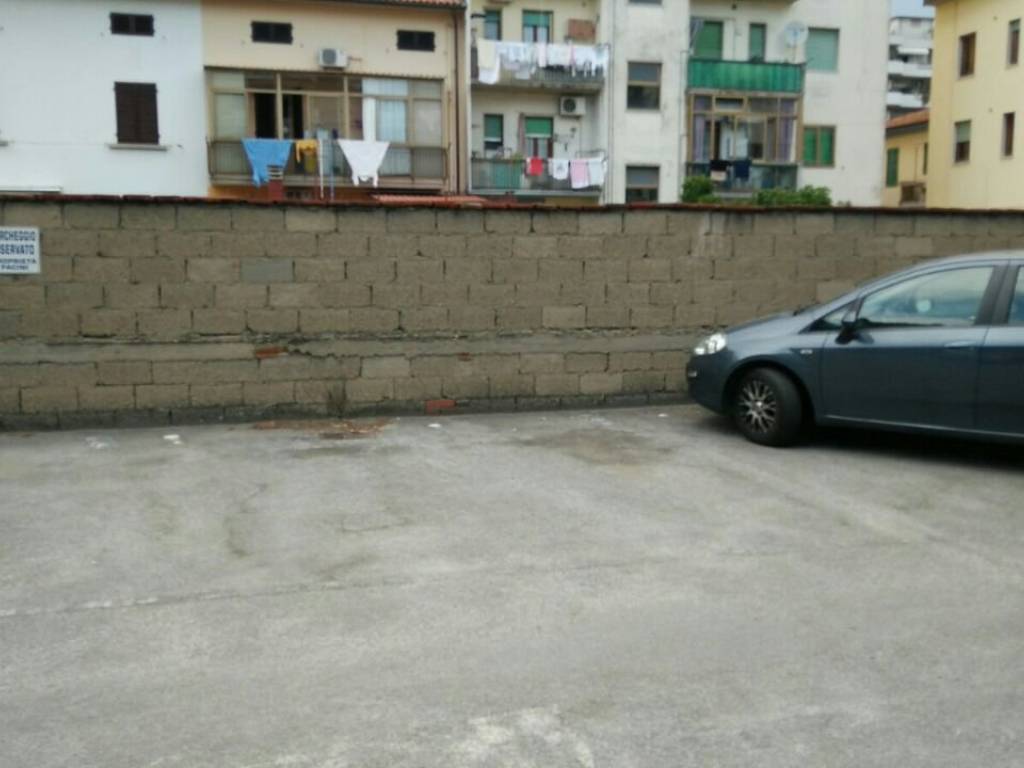 Box / garage a Prato in Via Adriano Zarini, 352 - Foto 3