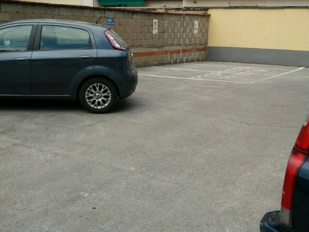 Box / garage a Prato in Via Adriano Zarini, 352 - Foto 4