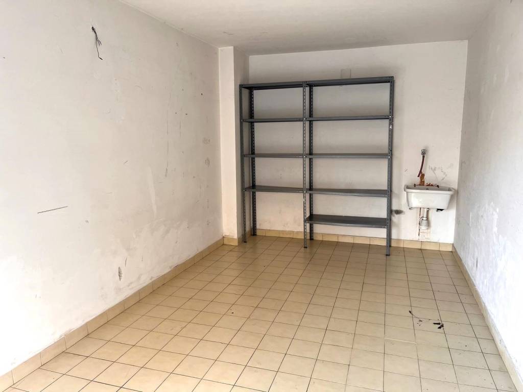 Box / garage a Pescara in Via Silvio Spaventa - Foto 4