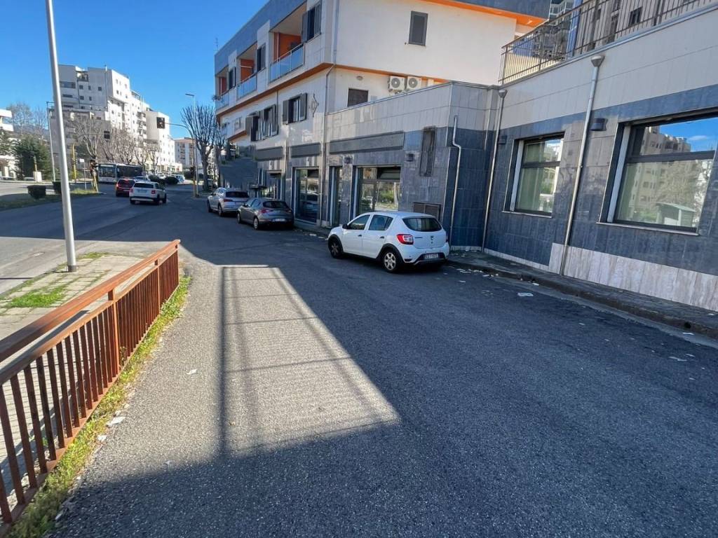 Immobile a Cosenza in Viale Paolo Borsellino - Foto 2