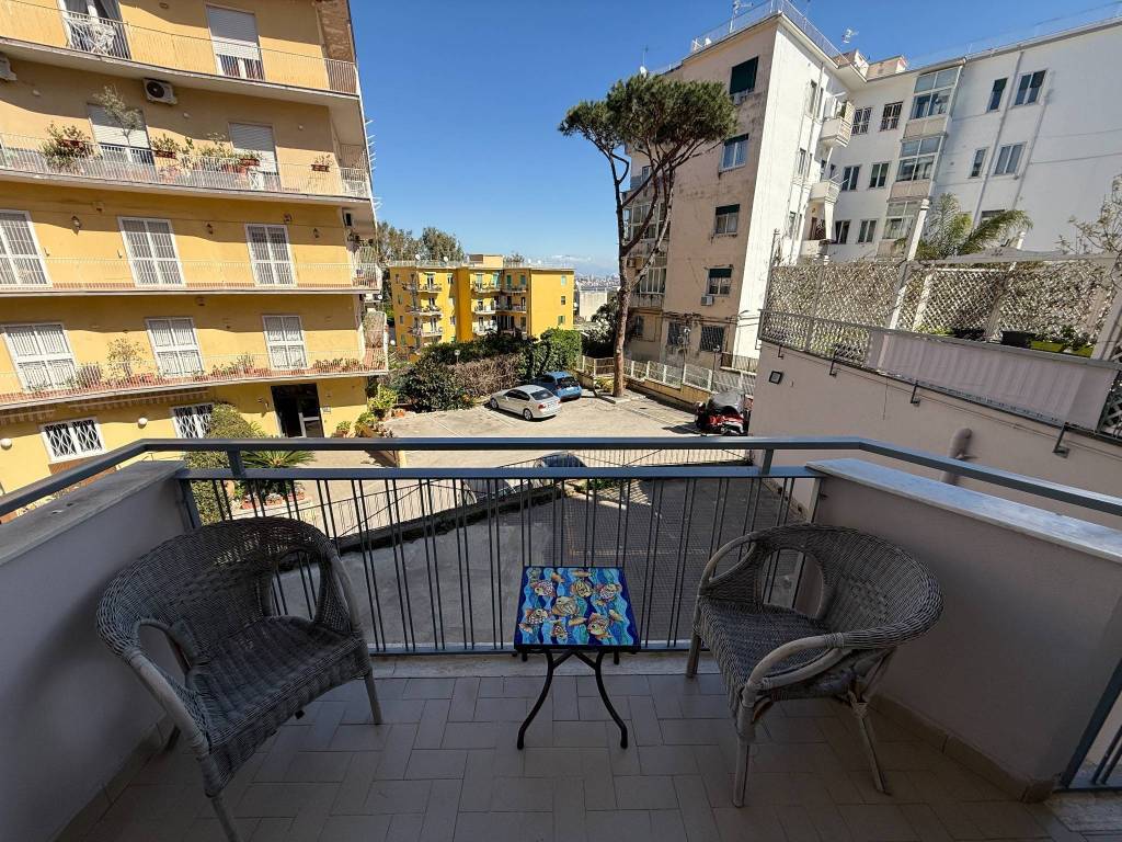 Appartamento a Napoli in Via Rocco Galdieri, 35 - Foto 5