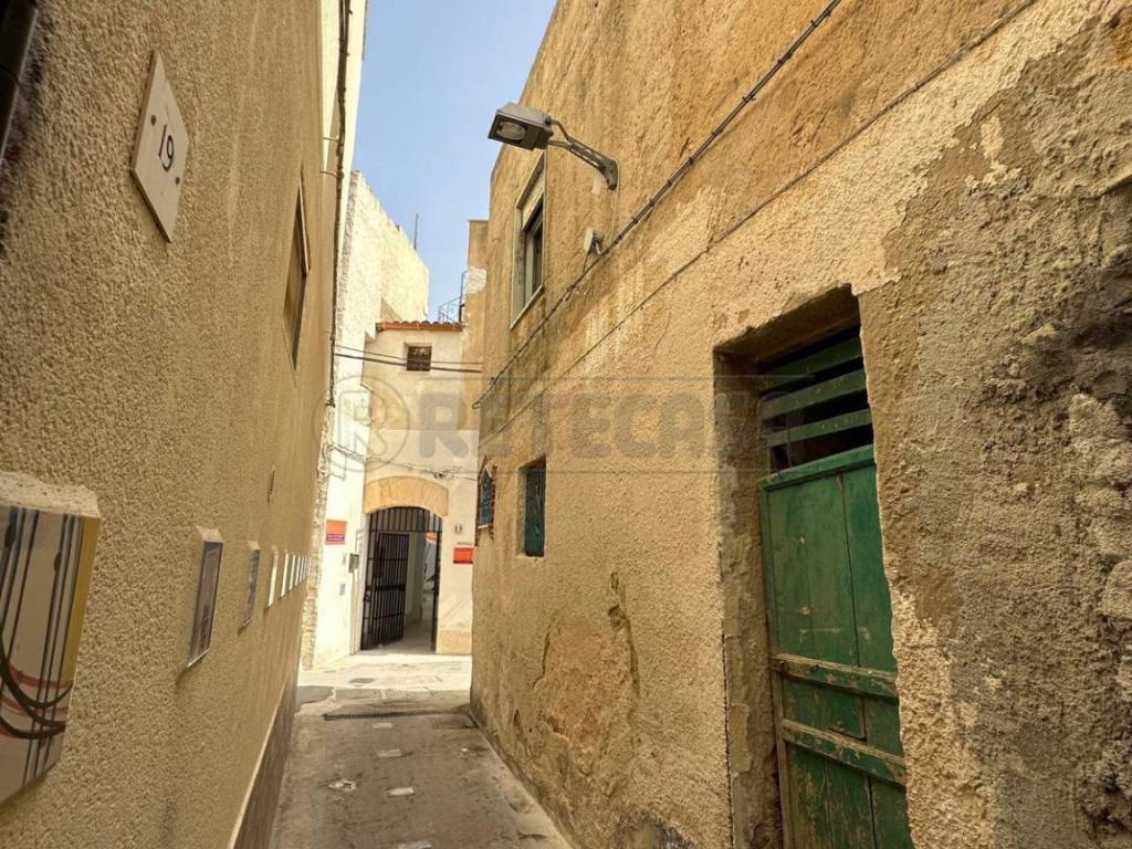 Palazzo / stabile a Mazara del vallo - Foto 2