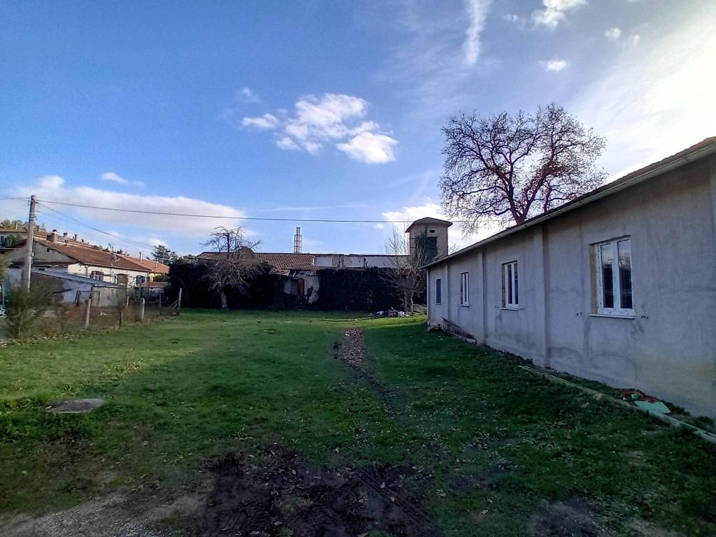 Rustico / casale a Gualdo cattaneo in Via della Centrale, 7 - Foto 3
