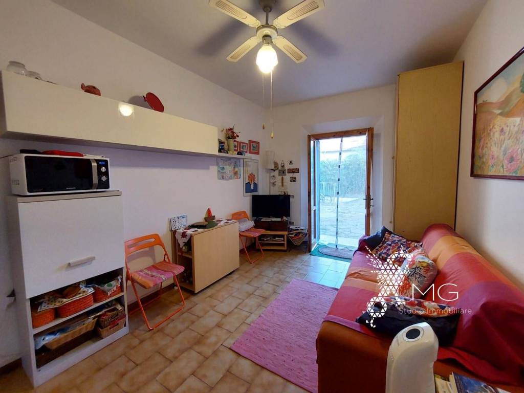 Appartamento a Rosignano marittimo in Via Edmondo De Amicis - Foto 2