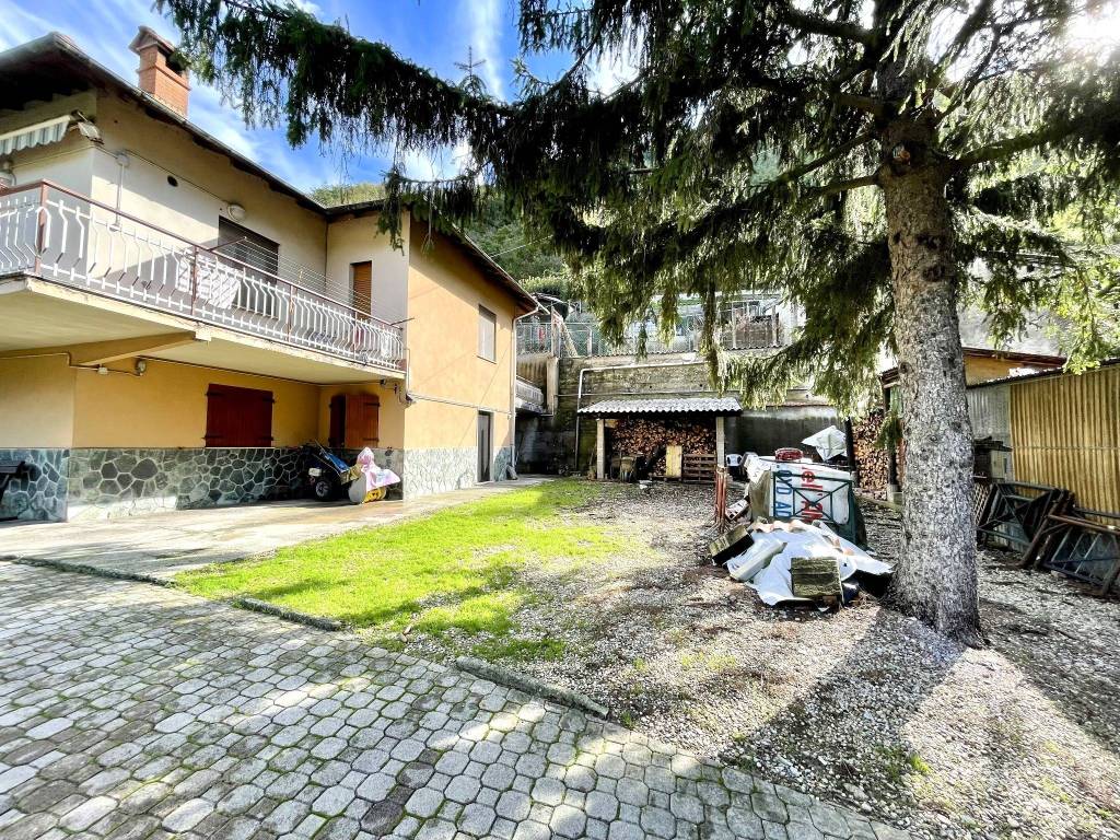 Casa indipendente a Isola del cantone in Via Nazionale - Foto 3