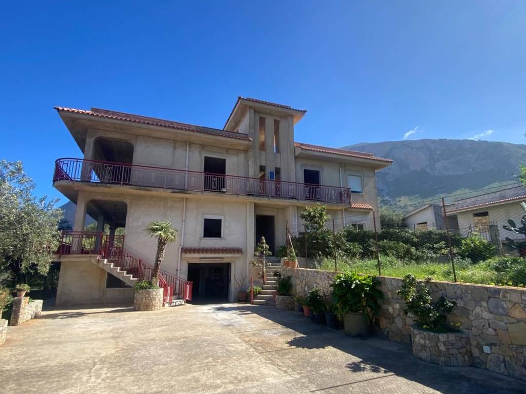 Villa a Cinisi in Via Alcide De Gasperi - Foto 2