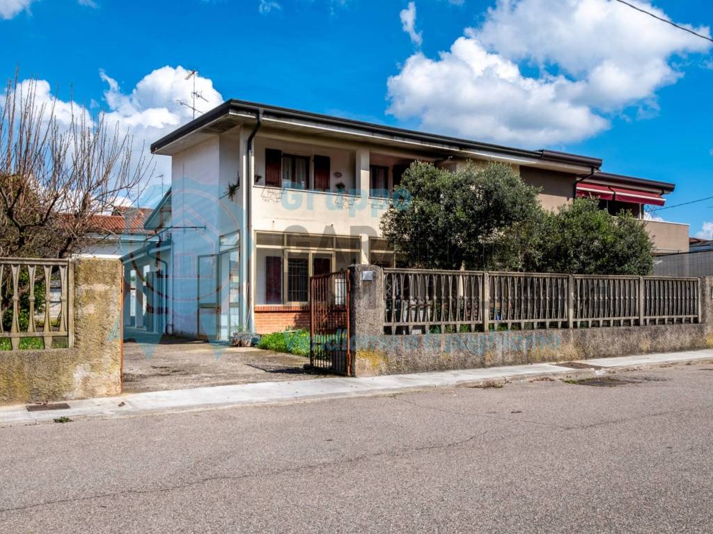 Villa a Curtatone in Via del Palladio, 7 - Foto 2