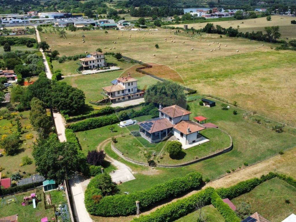 Villa a Monterosi in Via Prato della Fontana - Foto 3