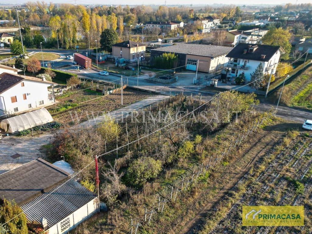 Terreno a Buttapietra in Via Leonardo da Vinci - Foto 3