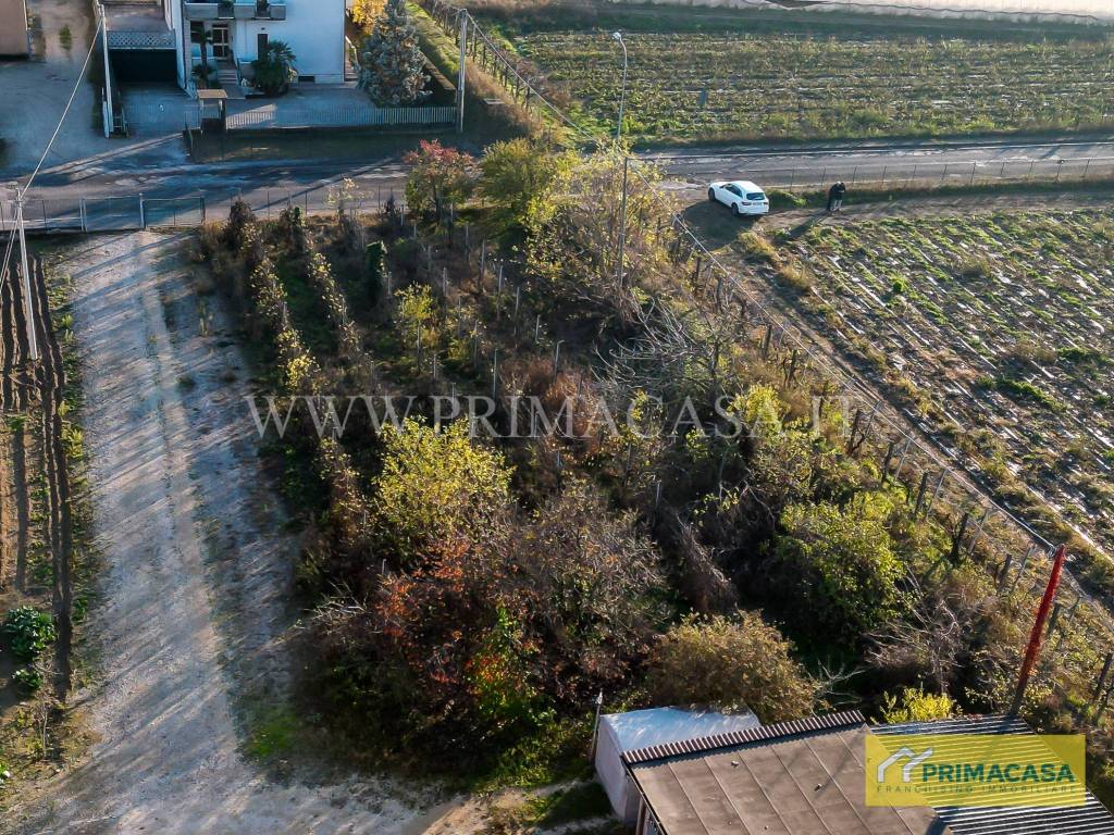 Terreno a Buttapietra in Via Leonardo da Vinci - Foto 4