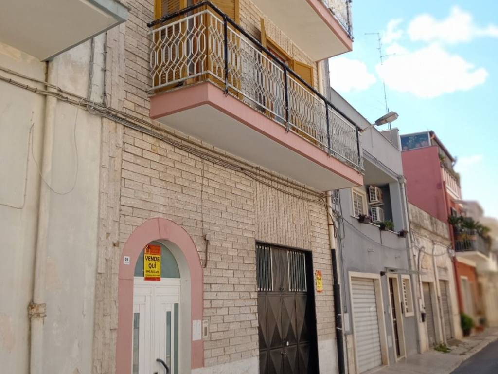 Casa indipendente a Acquaviva delle fonti in Via Donato Consiglio - Foto 3