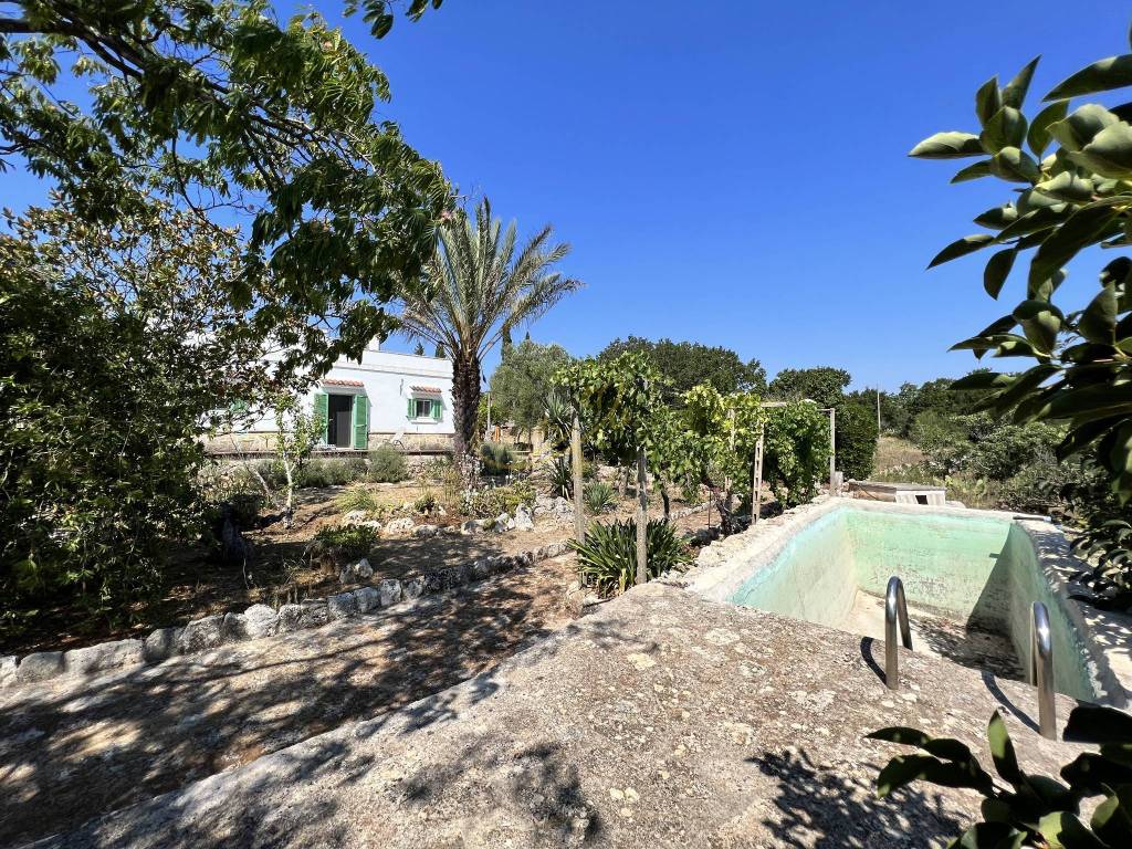 Rustico / casale a Ceglie messapica in Contrada Palascuso - Foto 2