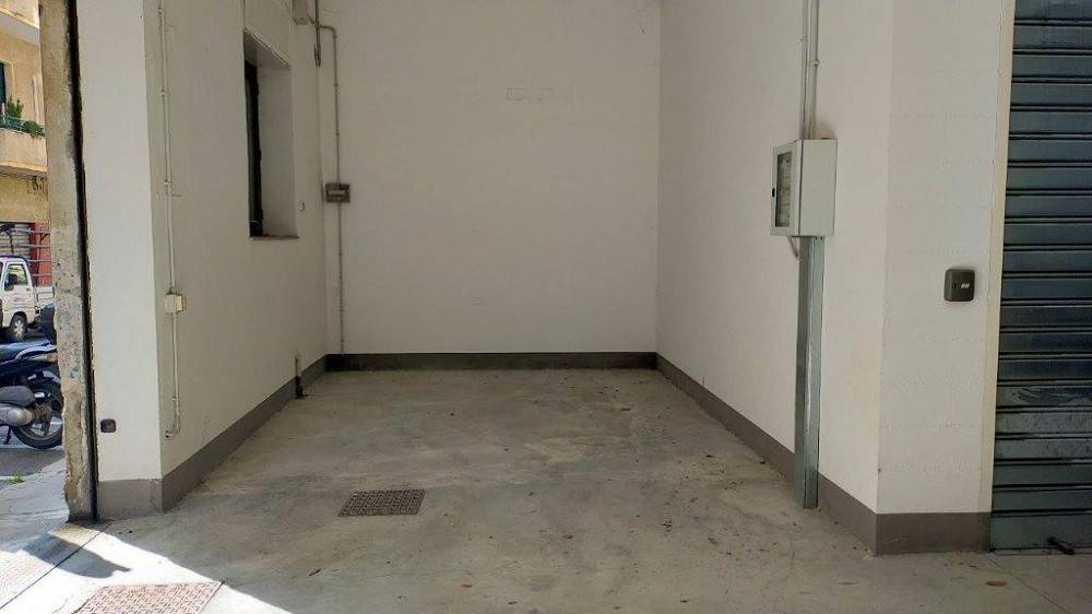 Box / garage a Savona in Via Francesco Mignone - Foto 3