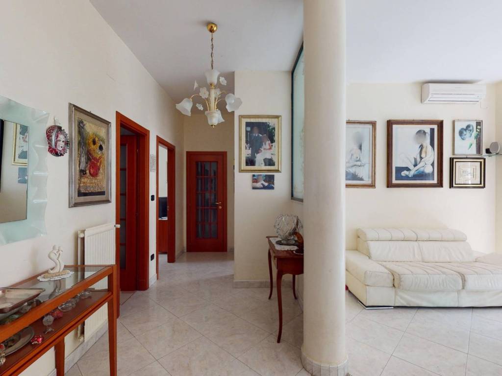 Appartamento a Bari in Via Magna Grecia, 81 - Foto 2