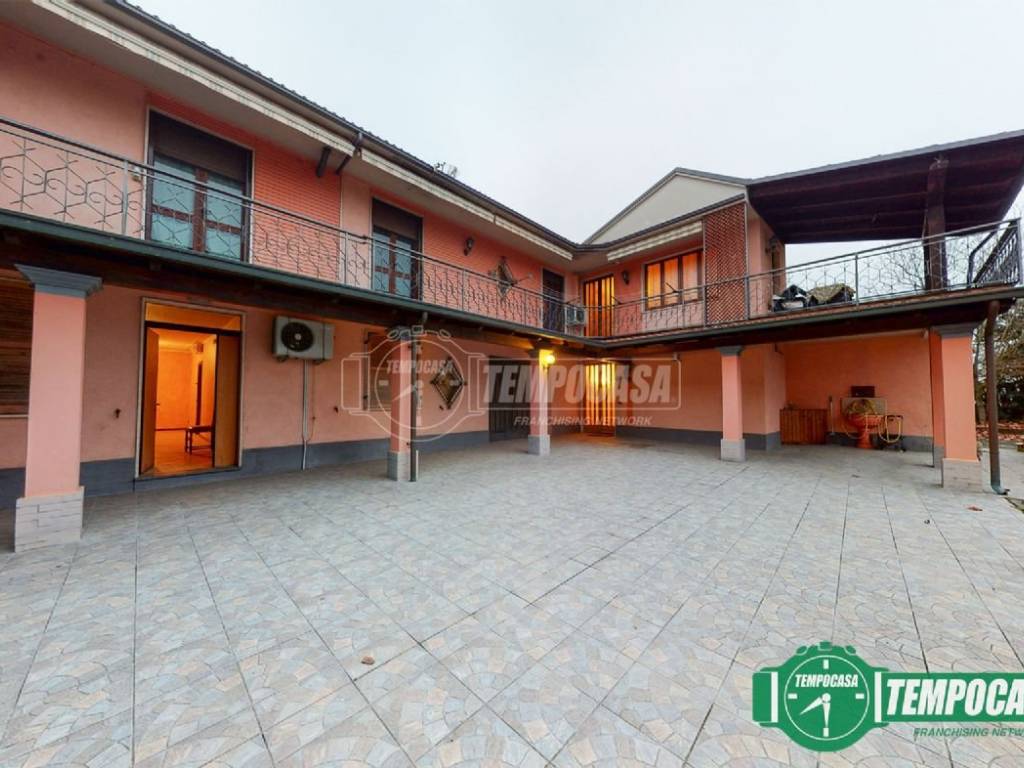 Casa indipendente a Alessandria in Via Piacenza, 145 - Foto 2
