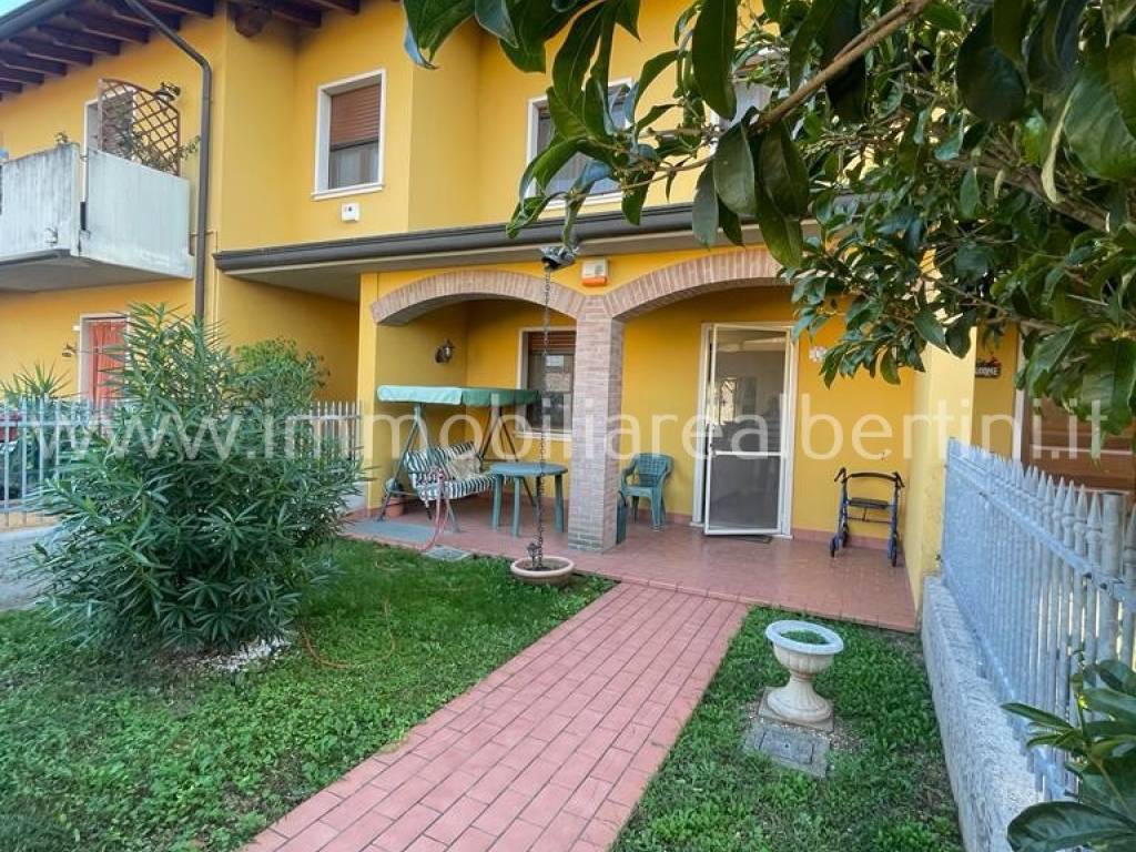 Villetta a schiera a Mozzecane in Via Eugenio Montale, 9 - Foto 2