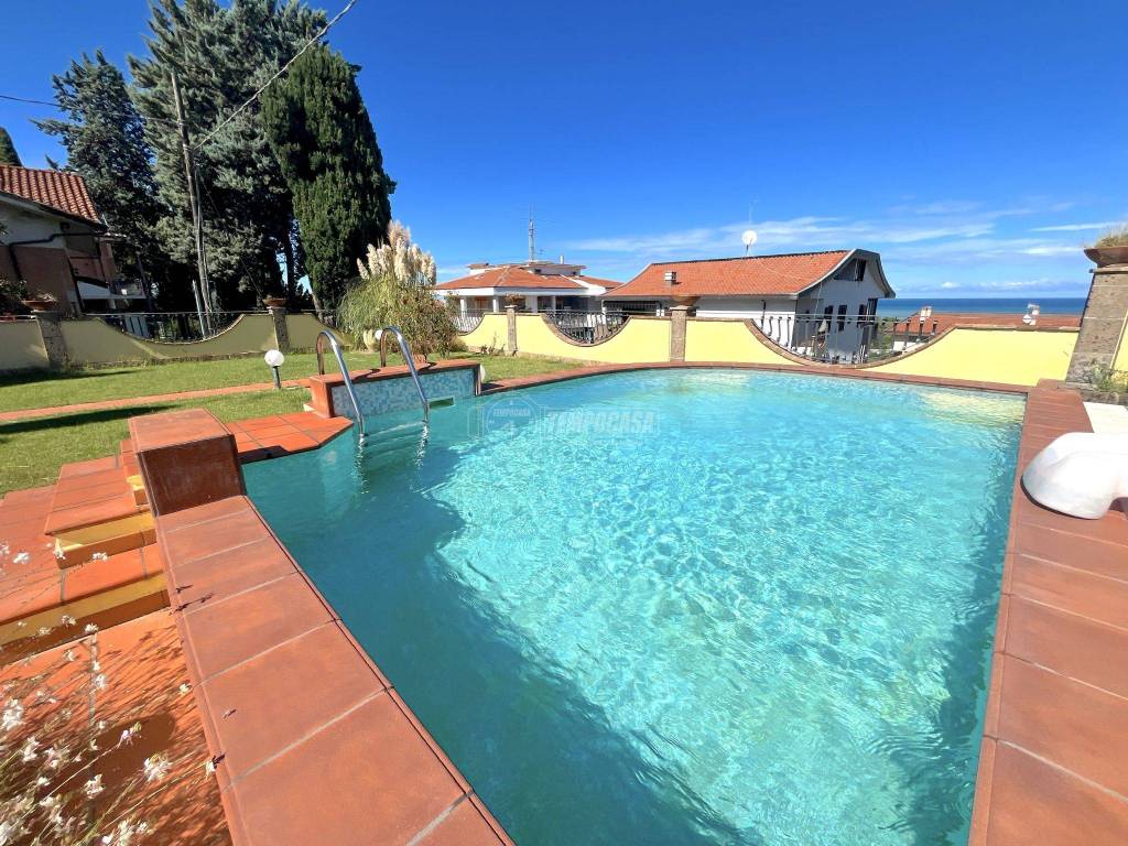Villa a Pescara in Strada Colle Pineta - Foto 2