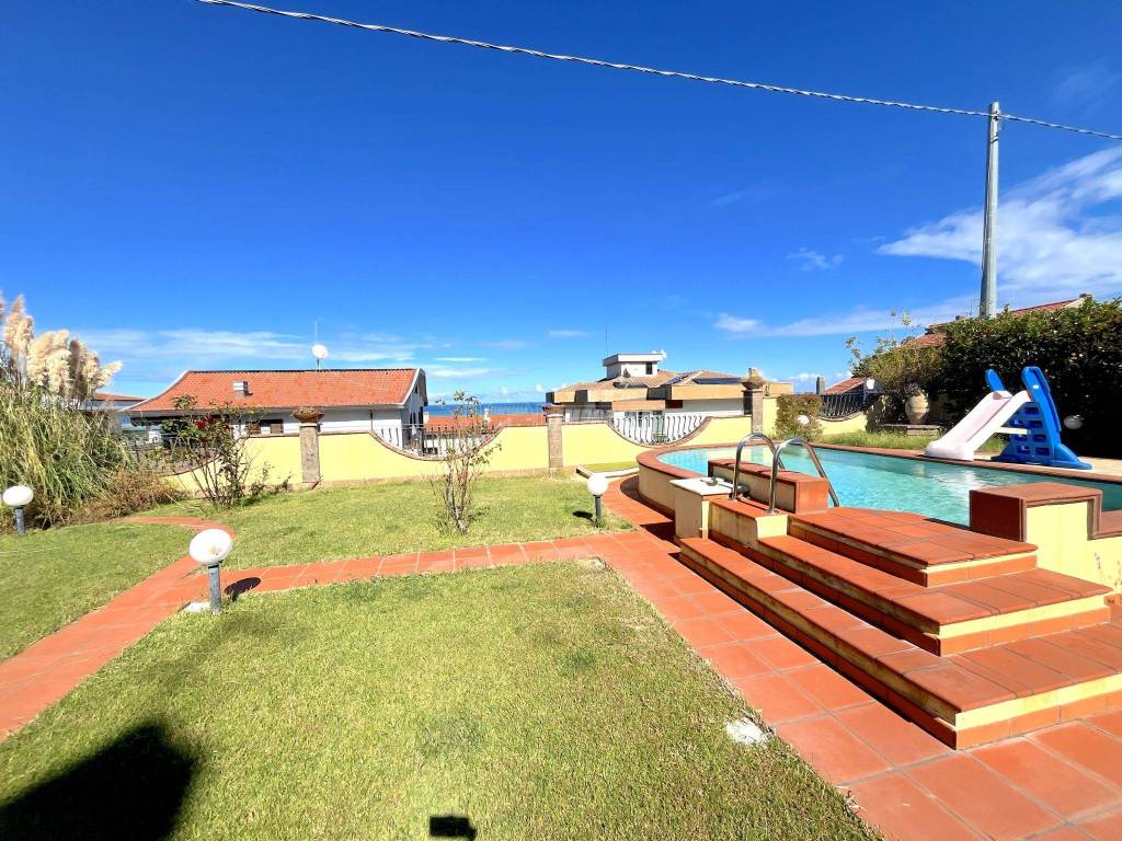 Villa a Pescara in Strada Colle Pineta - Foto 4