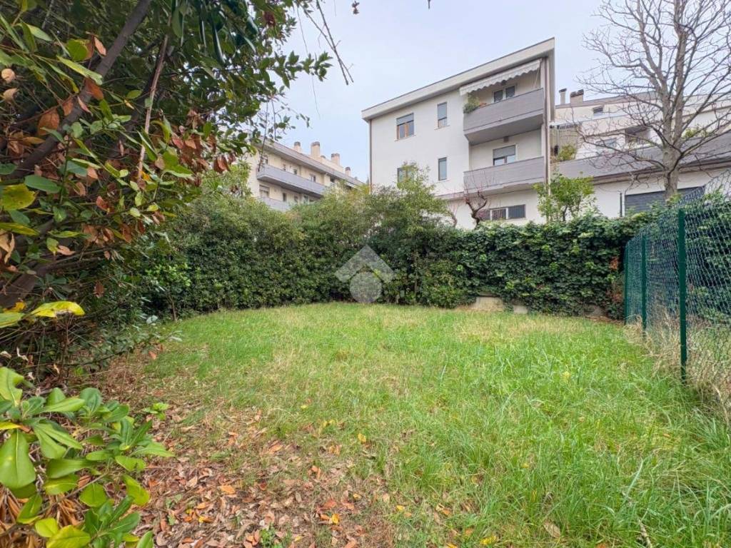 Appartamento a Silvi in Viale Santo Stefano, 2 - Foto 3