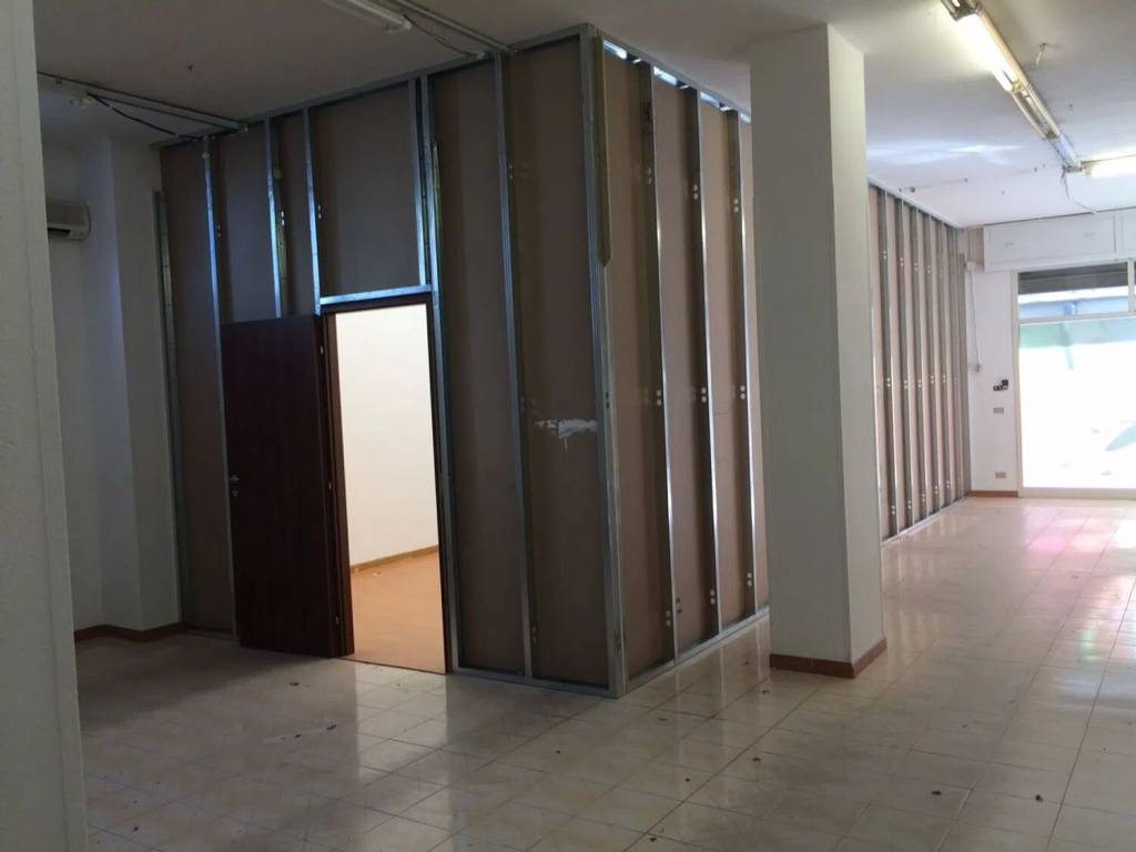 Immobile a Oristano in Via Enrico De Nicola, 15 - Foto 3